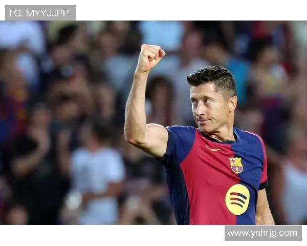 莱万回归旧主赛场引发拜仁球迷愤怒反应称其忘恩负义